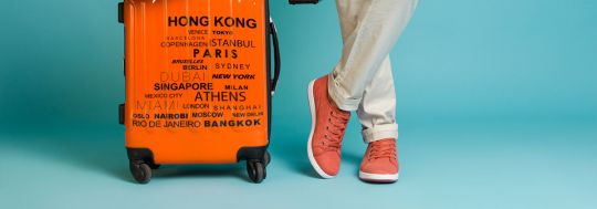 Make a list of things to pack on holiday