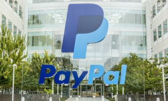 Amazon & PayPal investments help women outperform men