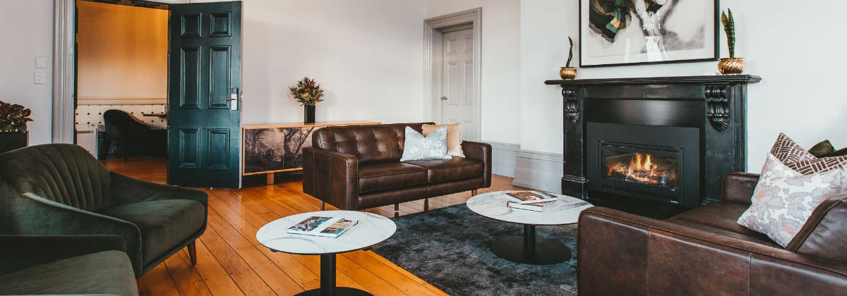 The sitting room at Maylands Lodge, Hobart.