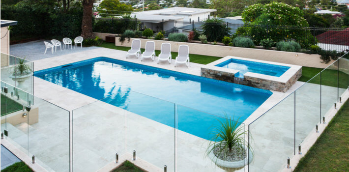 Cost of glass fence