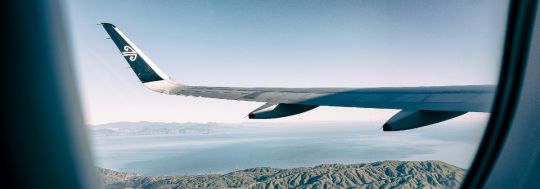 Air New Zealand plane wing