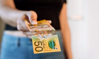 CBA "sorry", sends $50 to customers after last week's bank outage
