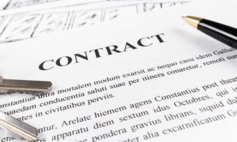 Checking the contract when buying a house