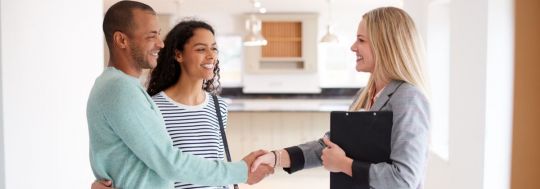 Couple with realtor