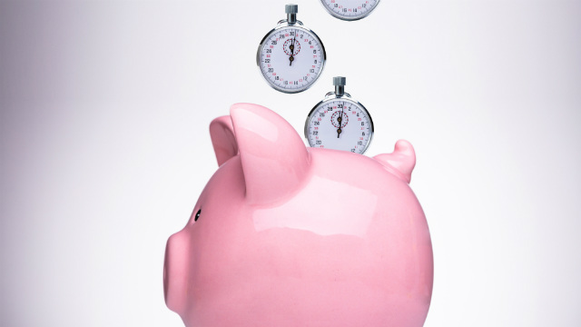 Stopwatch & Piggy Bank