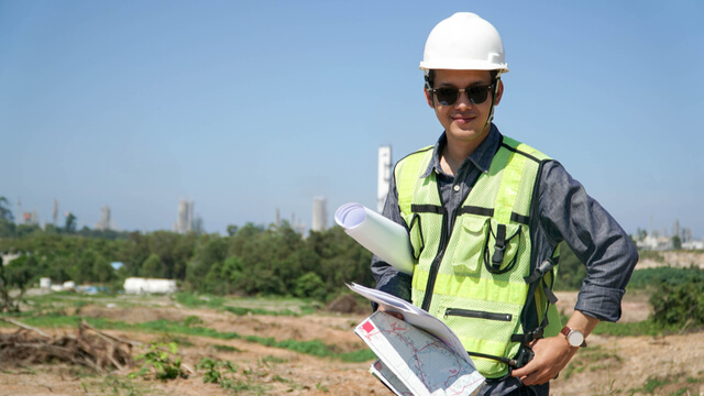 land surveyor