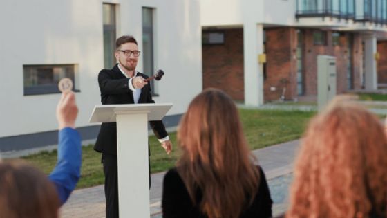 Auctioneer