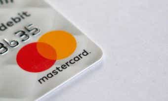 Does applying for a credit card hurt my credit score?