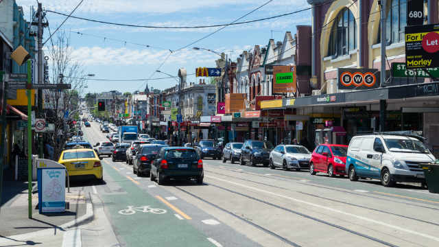 Retail shopping strip in Hawthorn