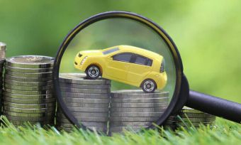 How does car loan refinancing work?