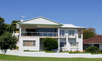 Australians facing delayed retirement: could a family home be the answer?