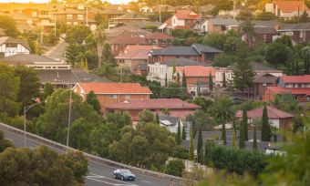 APRA tightens home loan lending rules, as Aussies take on more debt