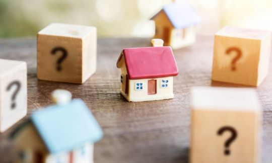 Houses question marks