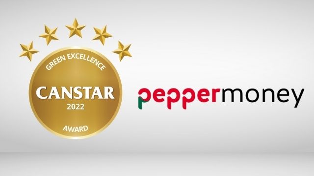 Canstar 2022 Green Award Winner logo and PEPPER MONEY logo floating on a grey background