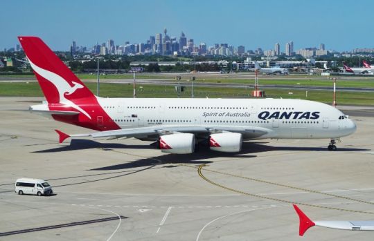 How to buy Qantas shares
