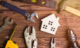 How much does it cost to knock down and rebuild a house?