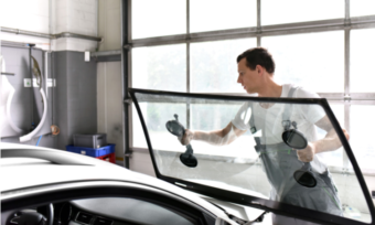 Car windscreen replacement cost and repair