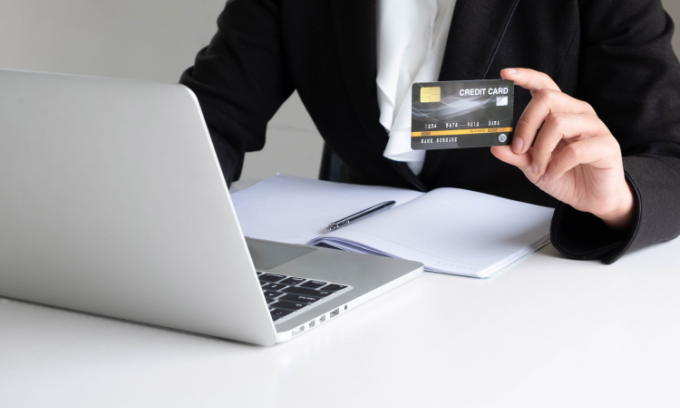 Credit card customers headed for interest pain as November spending hits record highs