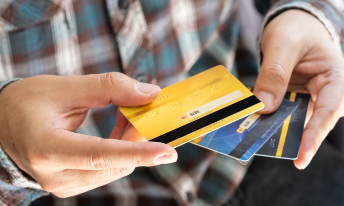 How many credit cards can you have