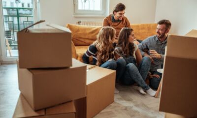average age to move out australia